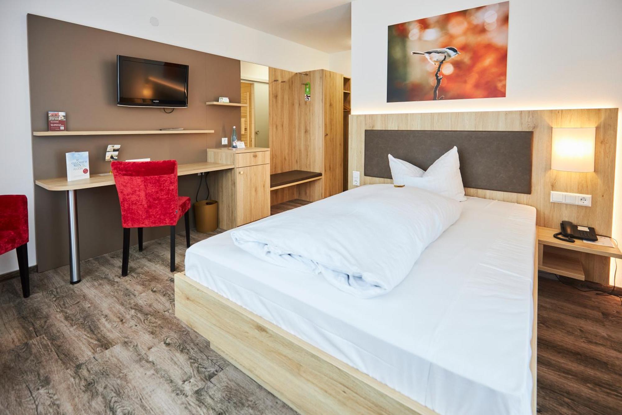 Flair Hotel Gasthof Zum Hirsch Hayingen Exterior photo