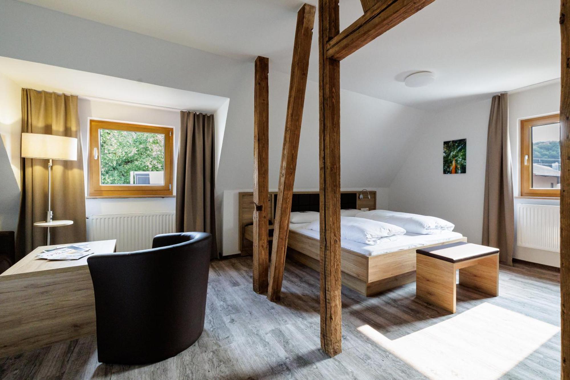 Flair Hotel Gasthof Zum Hirsch Hayingen Exterior photo