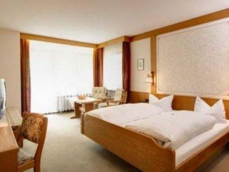 Flair Hotel Gasthof Zum Hirsch Hayingen Room photo