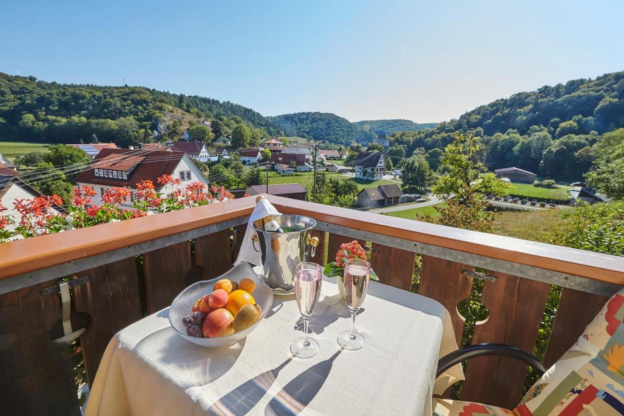 Flair Hotel Gasthof Zum Hirsch Hayingen Exterior photo